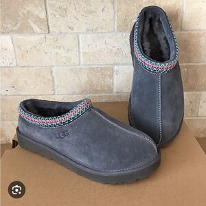 UGG Tasman- brand new in box